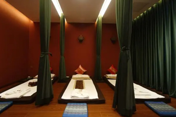 成都青羊区泰式按摩的被动瑜伽：当身体被折叠成诗